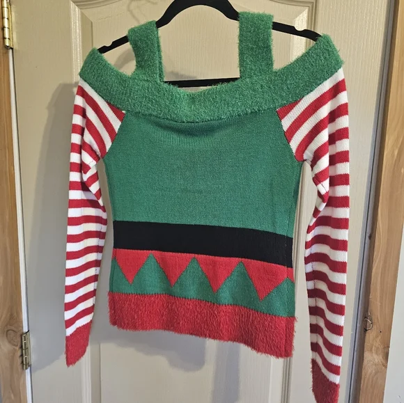 NWT Derek Heart small Christmas sweater. Elf vibe with candycane stripe - Picture 3 of 3